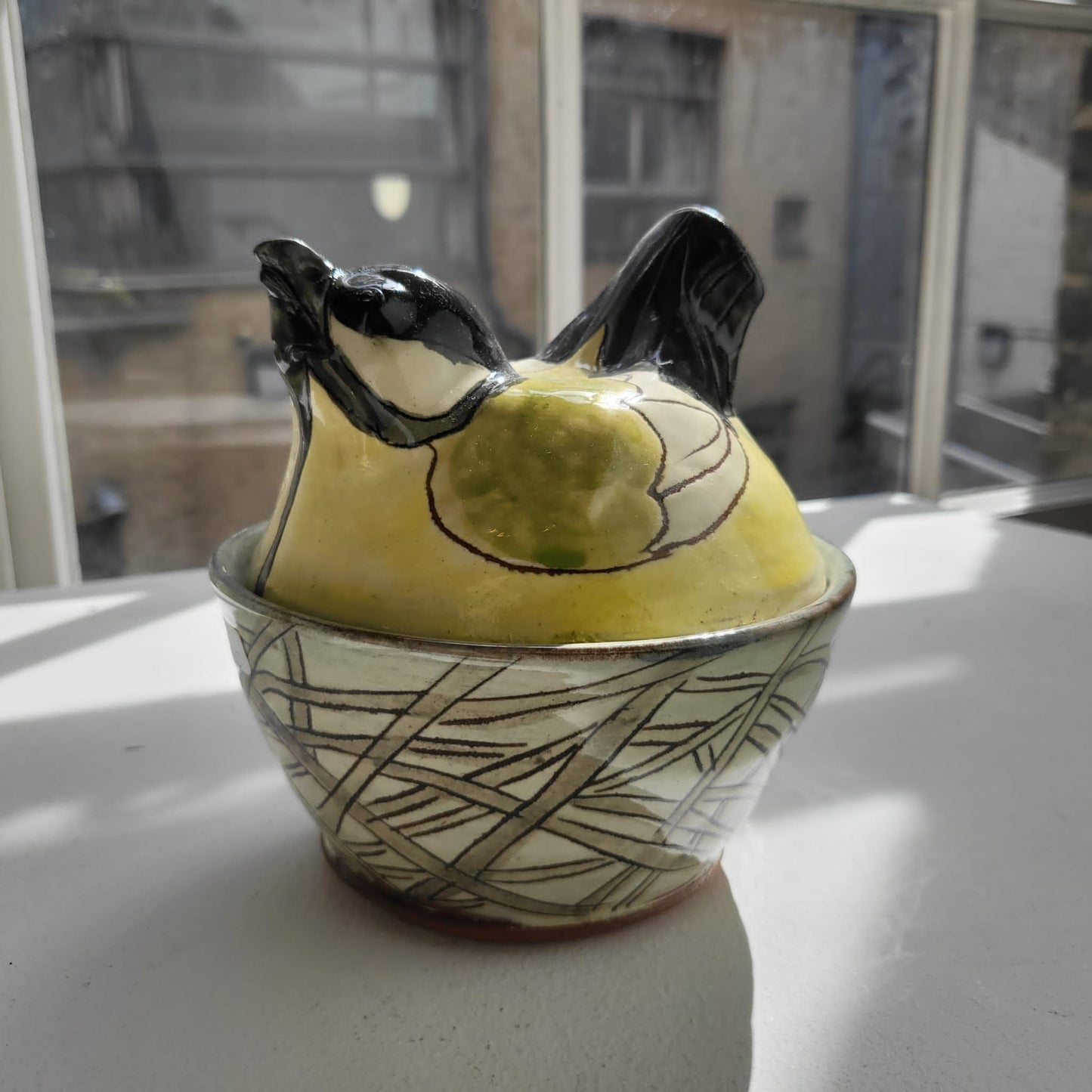 Hale, Jennie – Bird Lidded Bowls