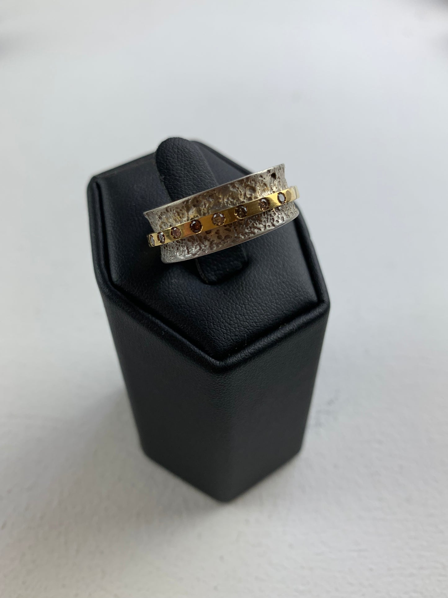 Hines, Susi - Etched Silver Opening Outer Ring with Gold Moving Inner Ring