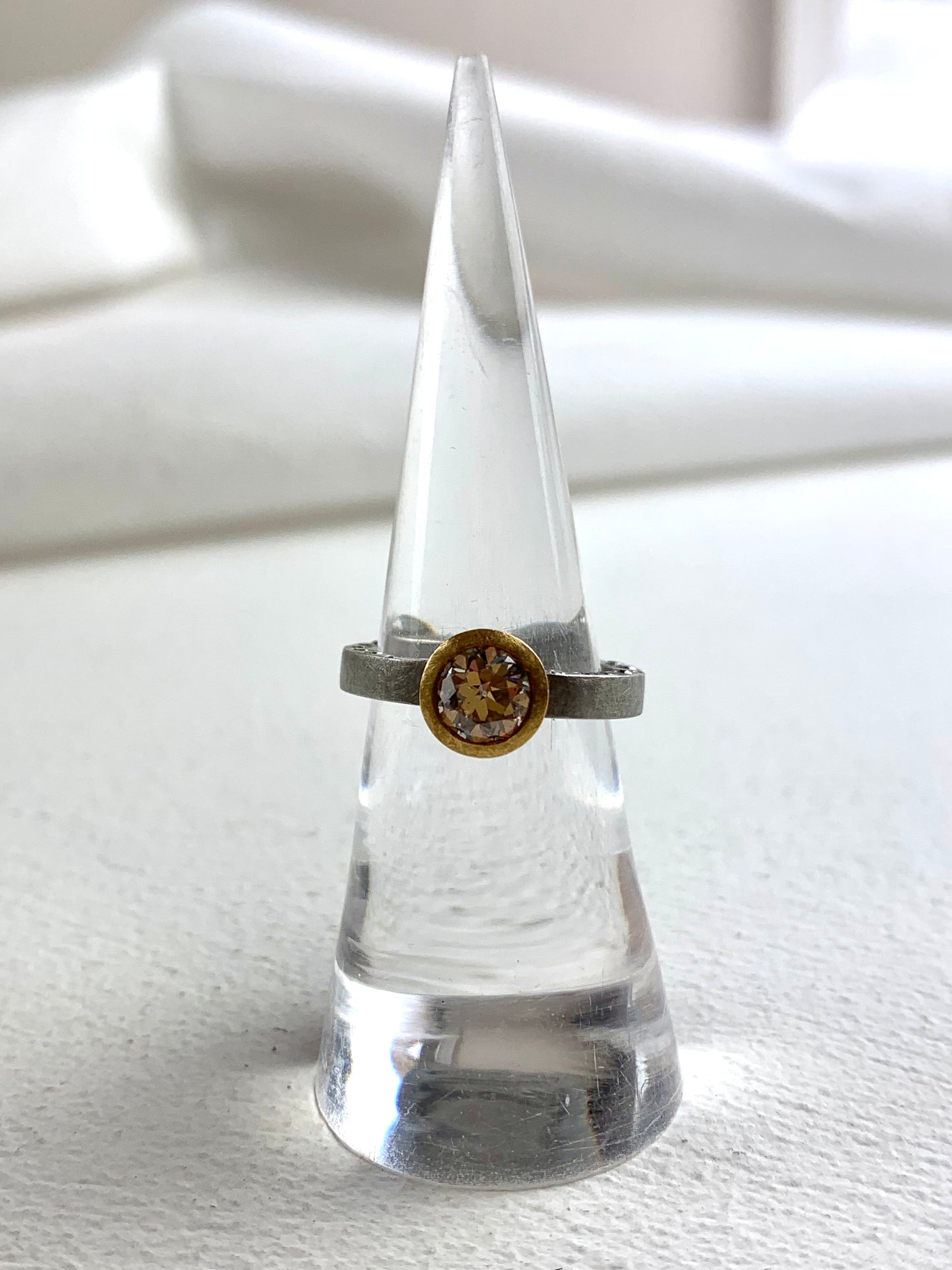 Betts, Malcolm - Platinum Matte Ring with Diamonds & 22ct Gold, Size K1/2