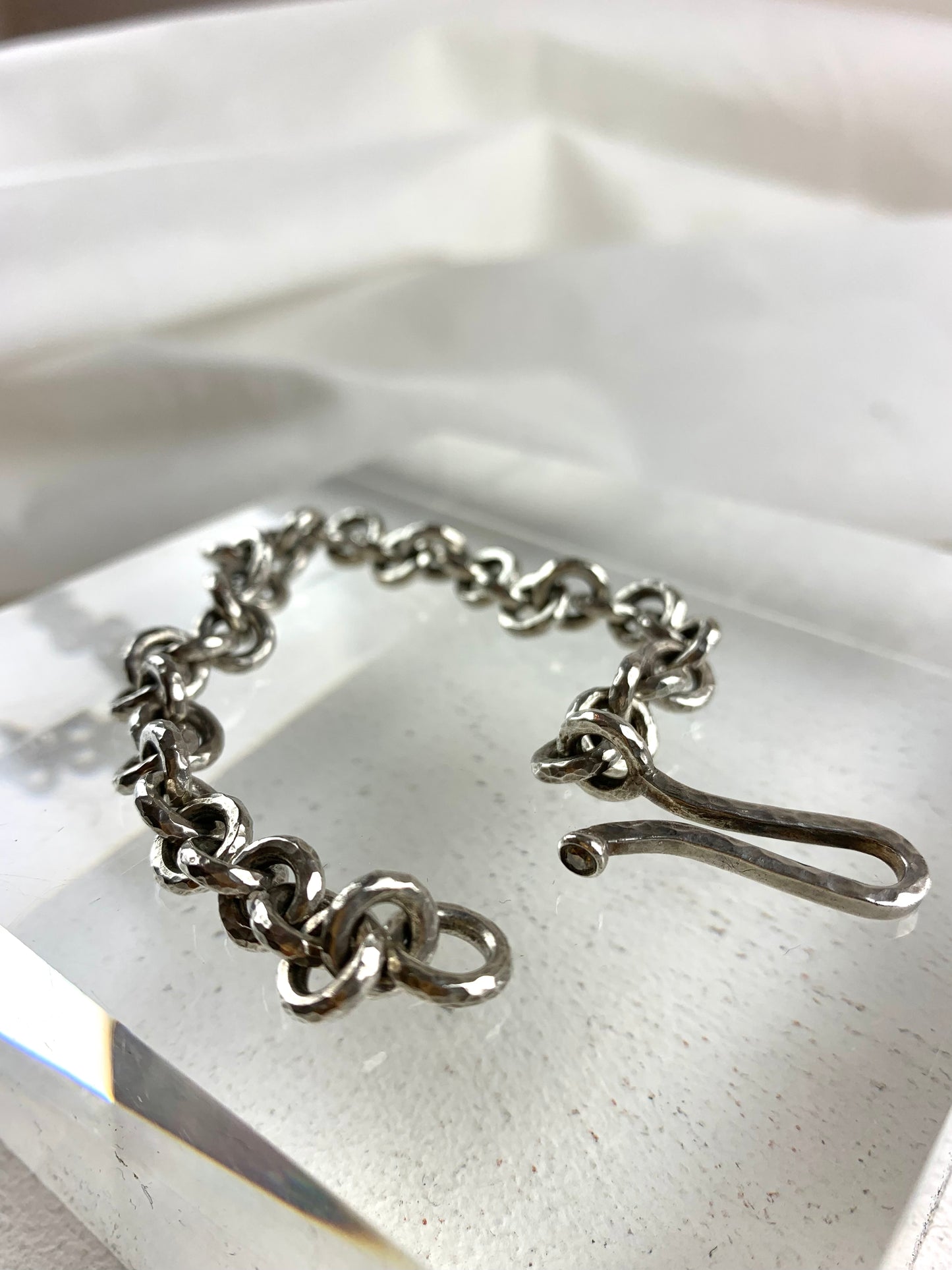 Betts, Malcolm - Silver Hammered Link Bracelet with Cognac Diamond in Clasp