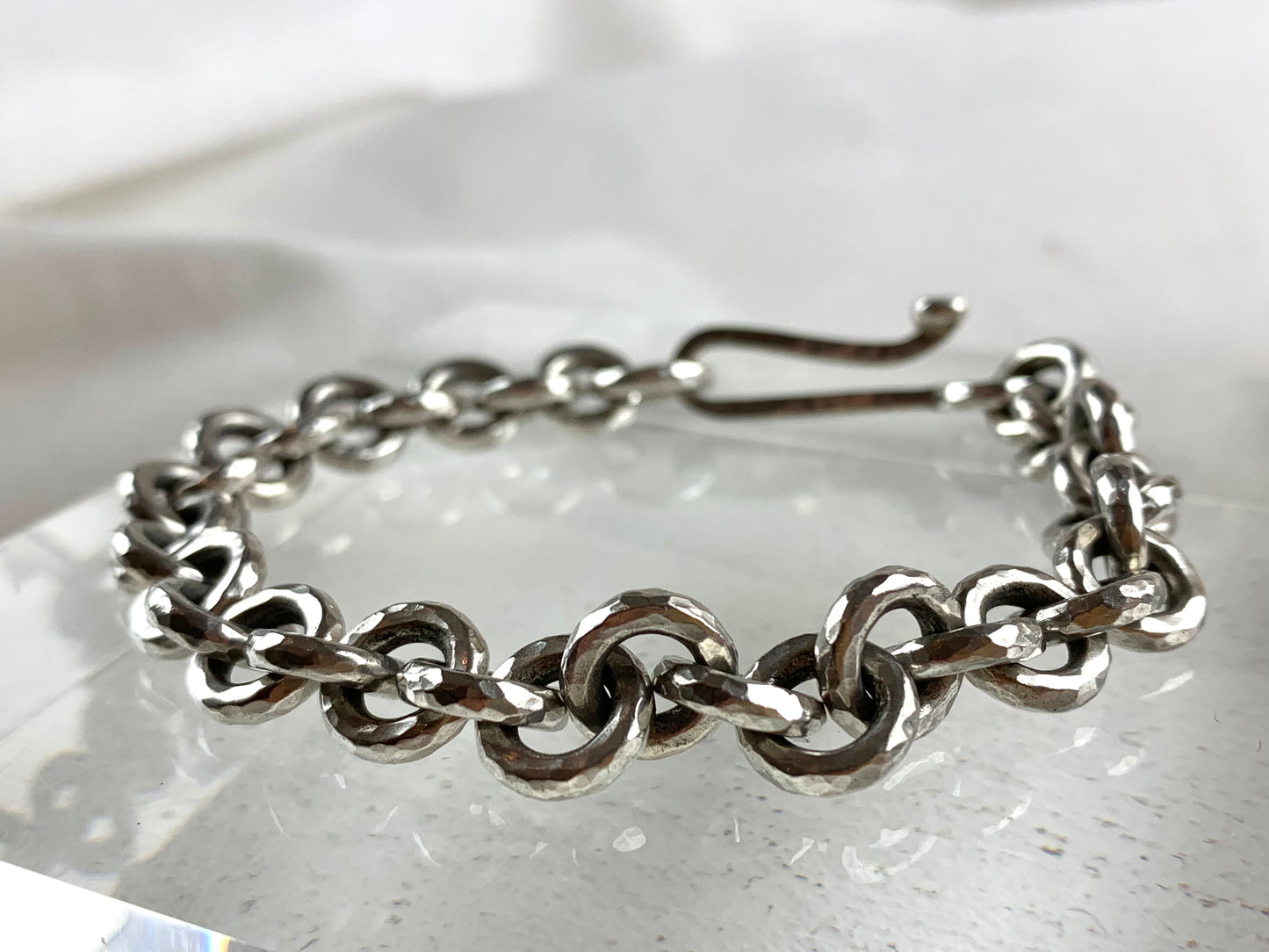 Betts, Malcolm - Silver Hammered Link Bracelet