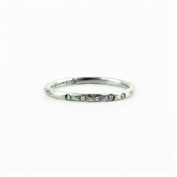 Betts, Malcolm – Channel Set Diamond Platinum Ring | Malcolm Betts | Primavera Gallery