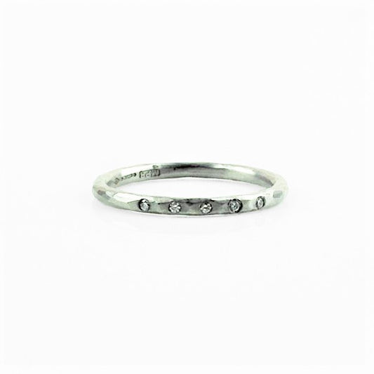 Betts, Malcolm – Channel Set Diamond Platinum Ring | Malcolm Betts | Primavera Gallery