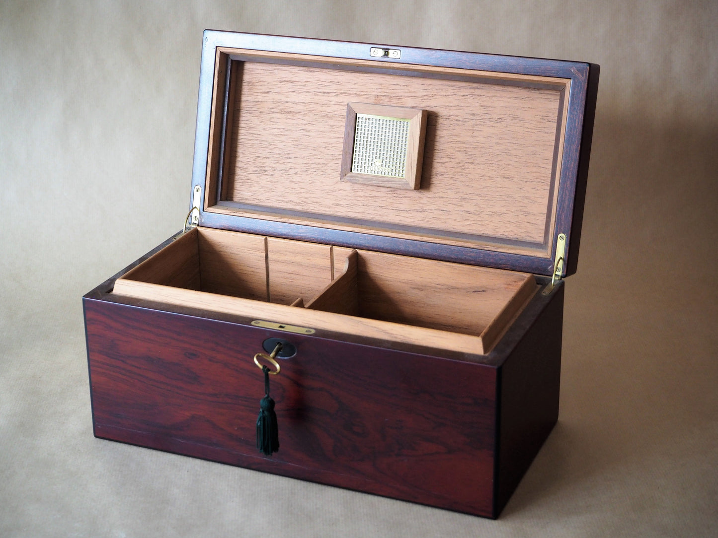 Knight and Gibbings – Cigar Humidor