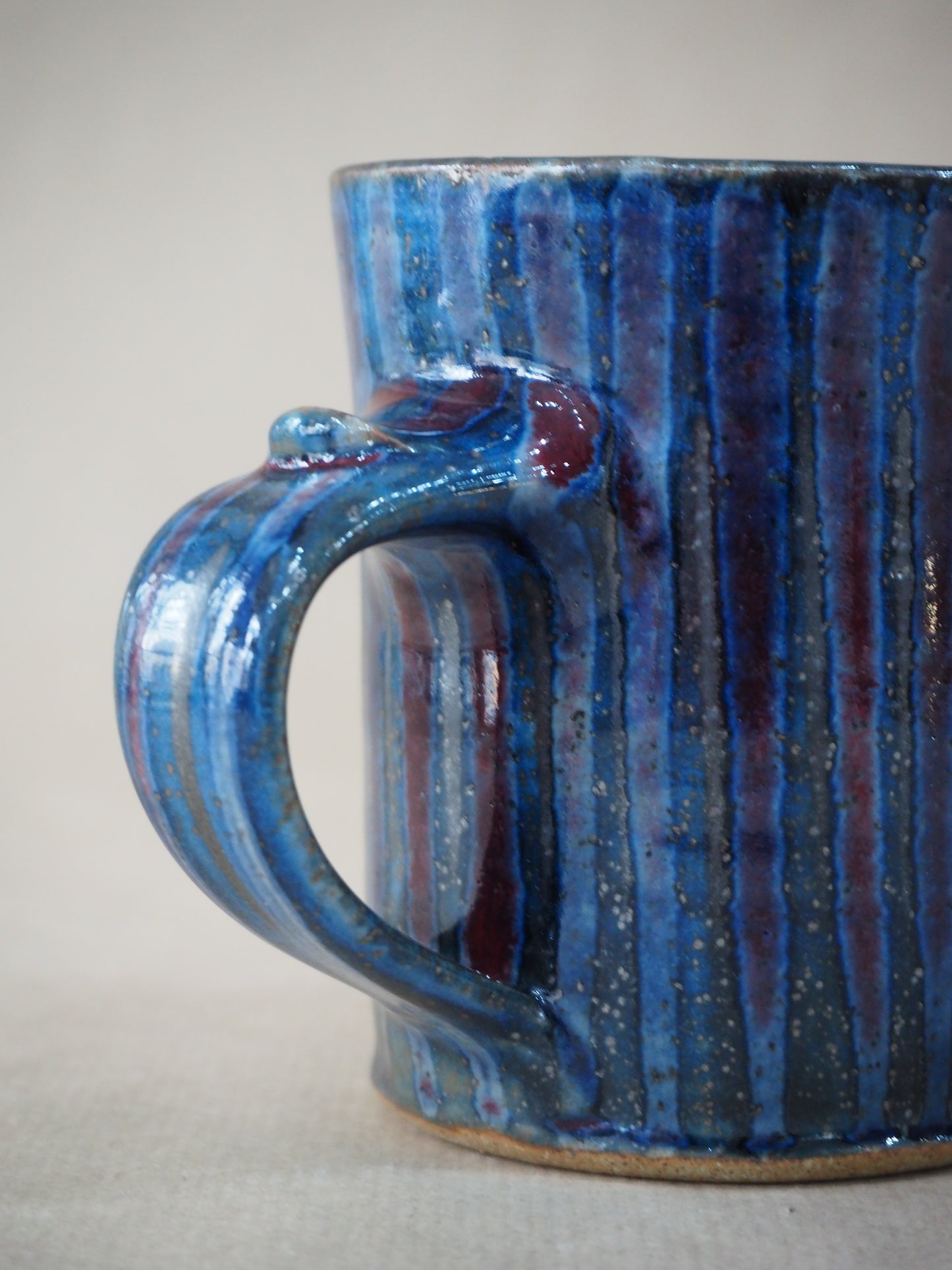 Goldsmith, Robert – Large Red, Blue & Silver Pinstripe Mug