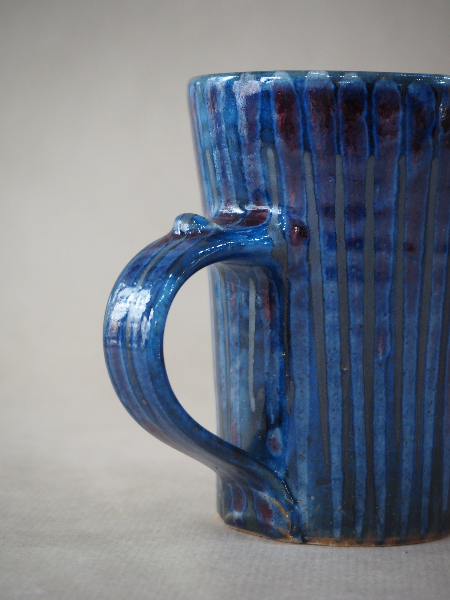 Goldsmith, Robert – Tall Red, Blue & Silver Pinstripe Mug