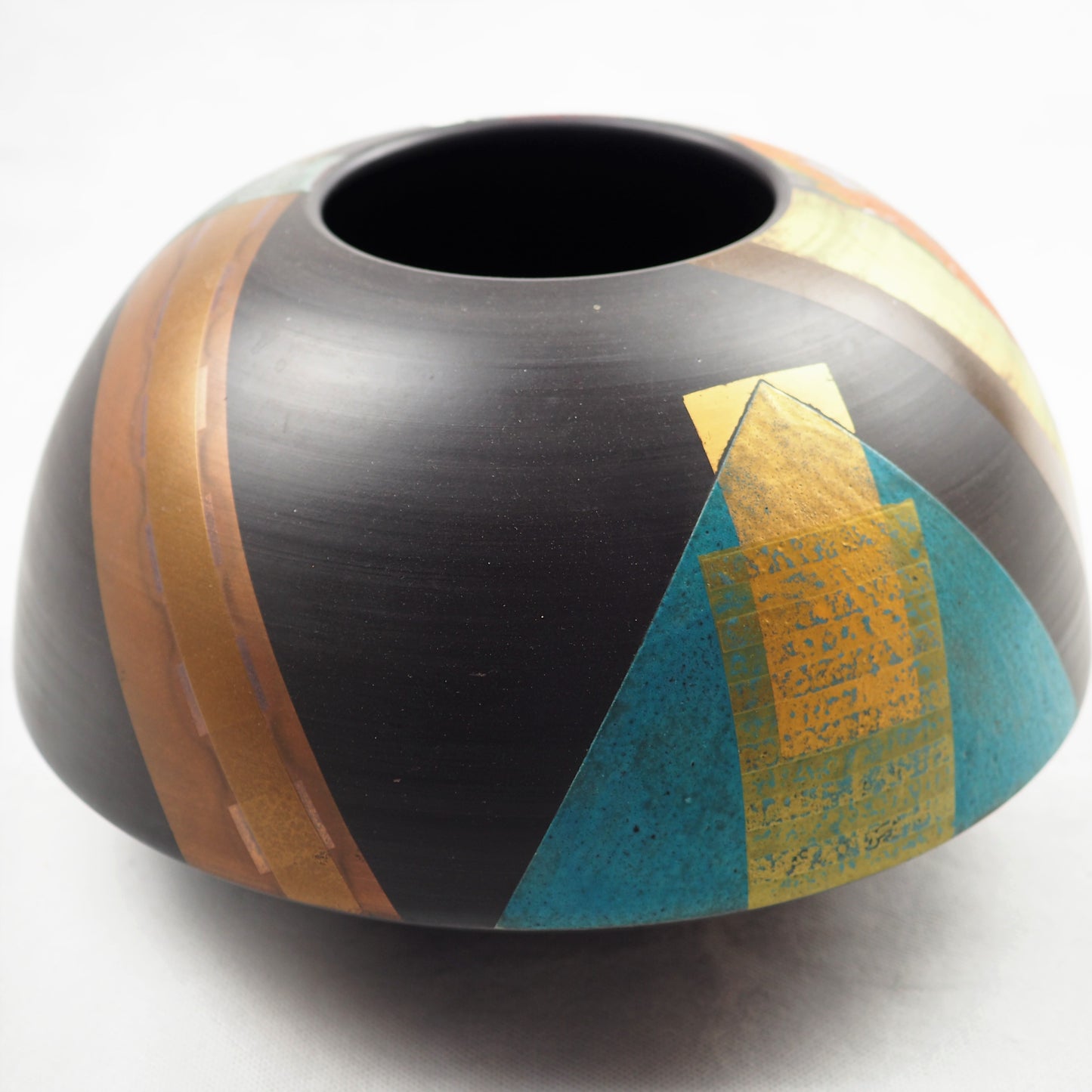 Laverick, Tony – Flat Bottom Vessel | Tony Laverick | Primavera Gallery