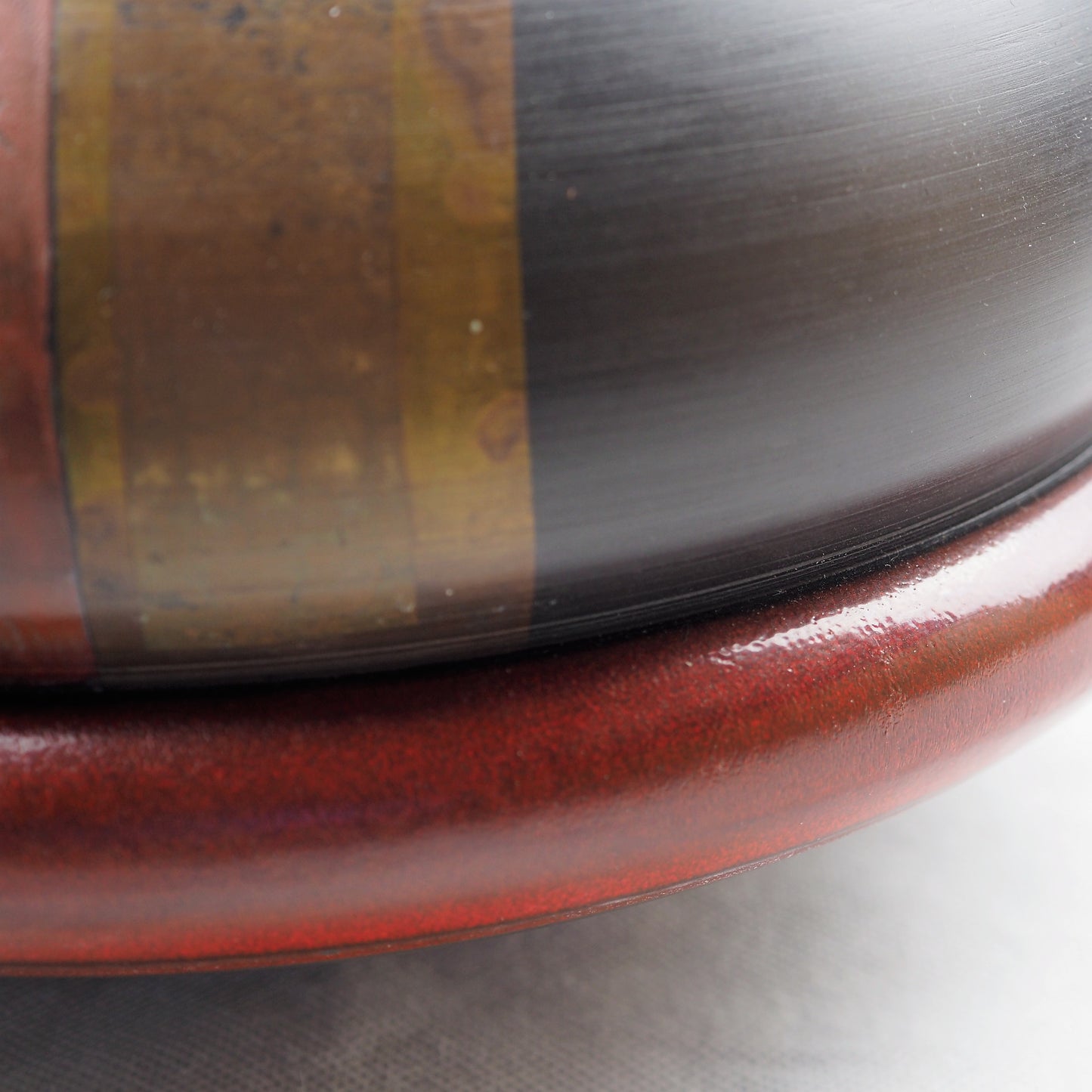 Laverick, Tony – Flat Based Round Vessel | Tony Laverick | Primavera Gallery