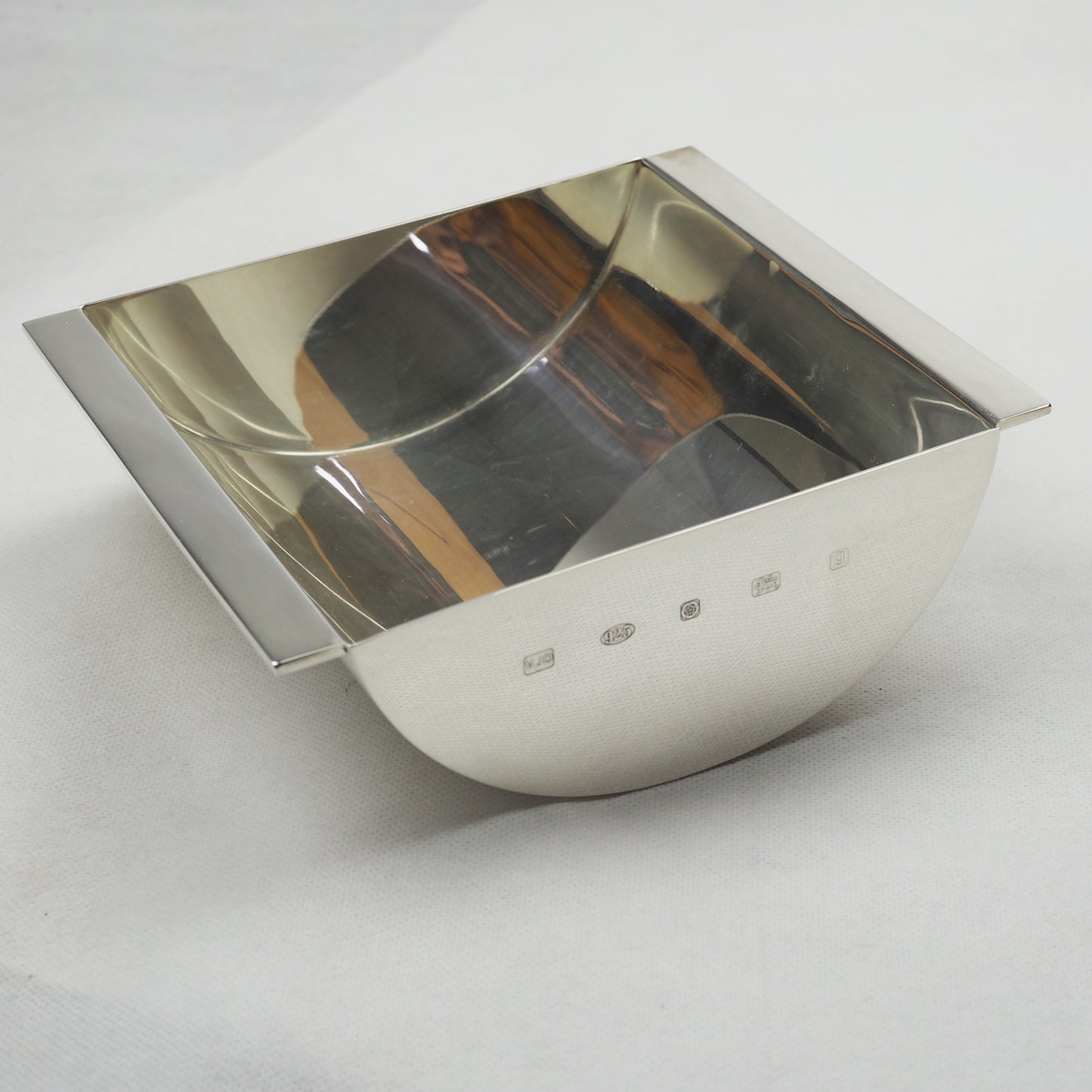 Delaney, Victoria - Silver Dish | Victoria Delaney | Primavera Gallery