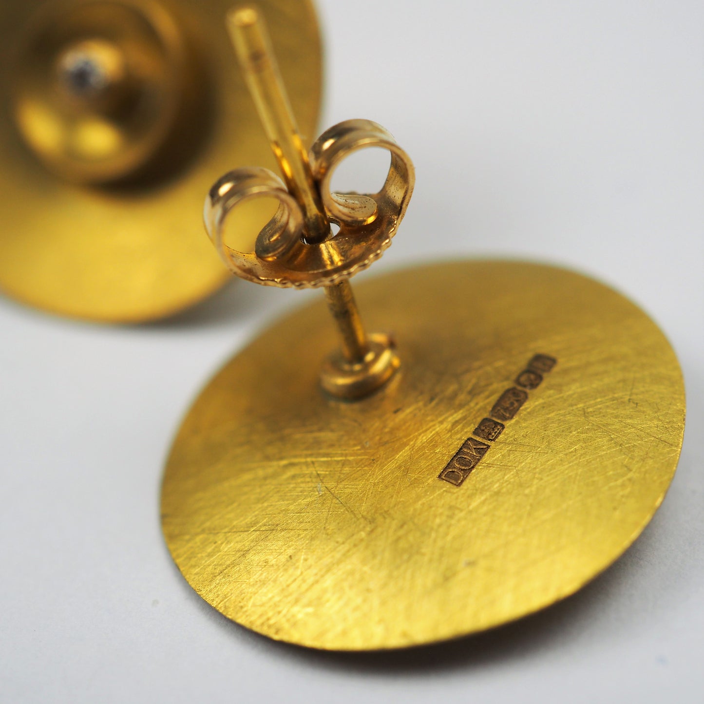 Krinos, Daphne – Tiny Set Diamond Gold Earrings