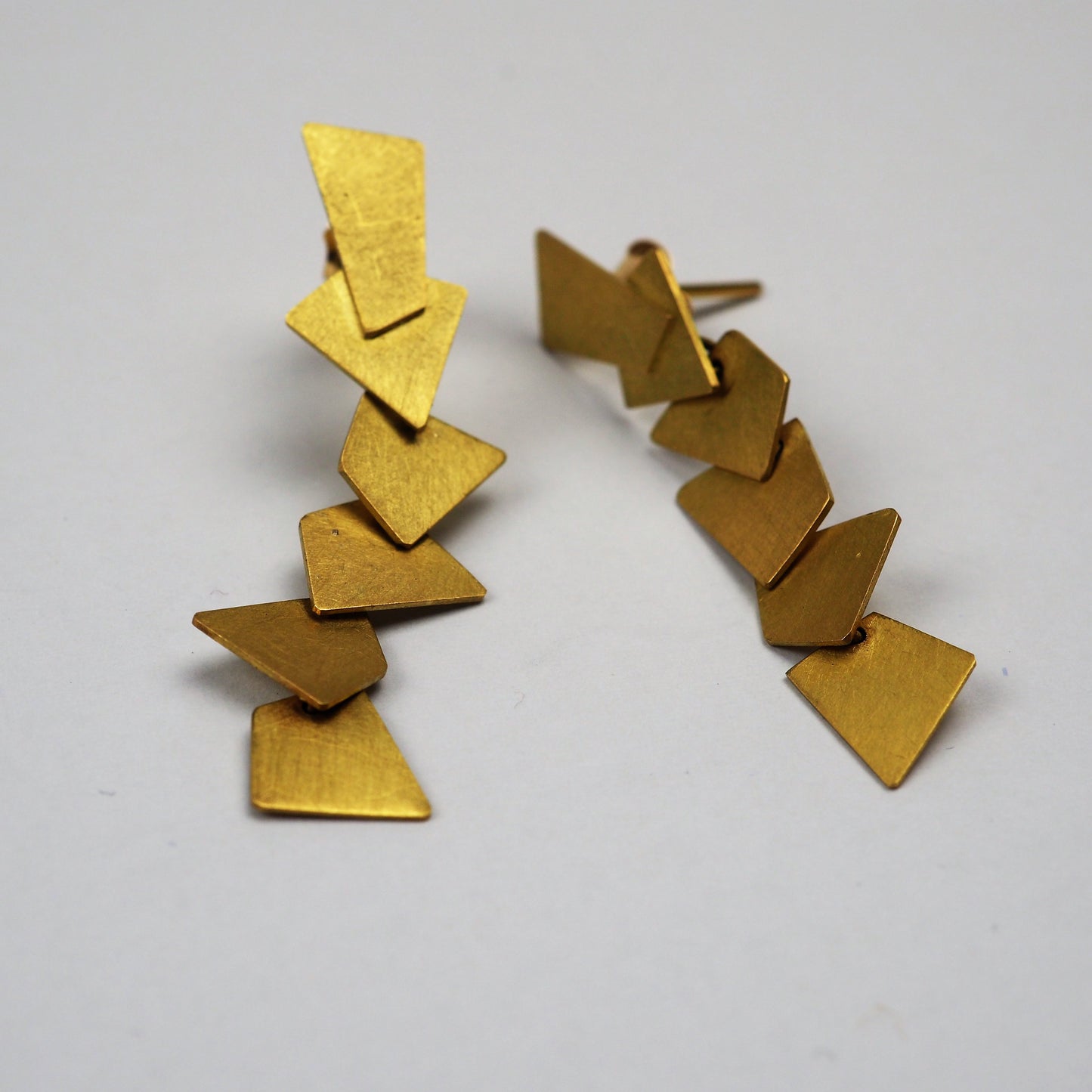 Krinos, Daphne – Gold Dangling Stud Earrings