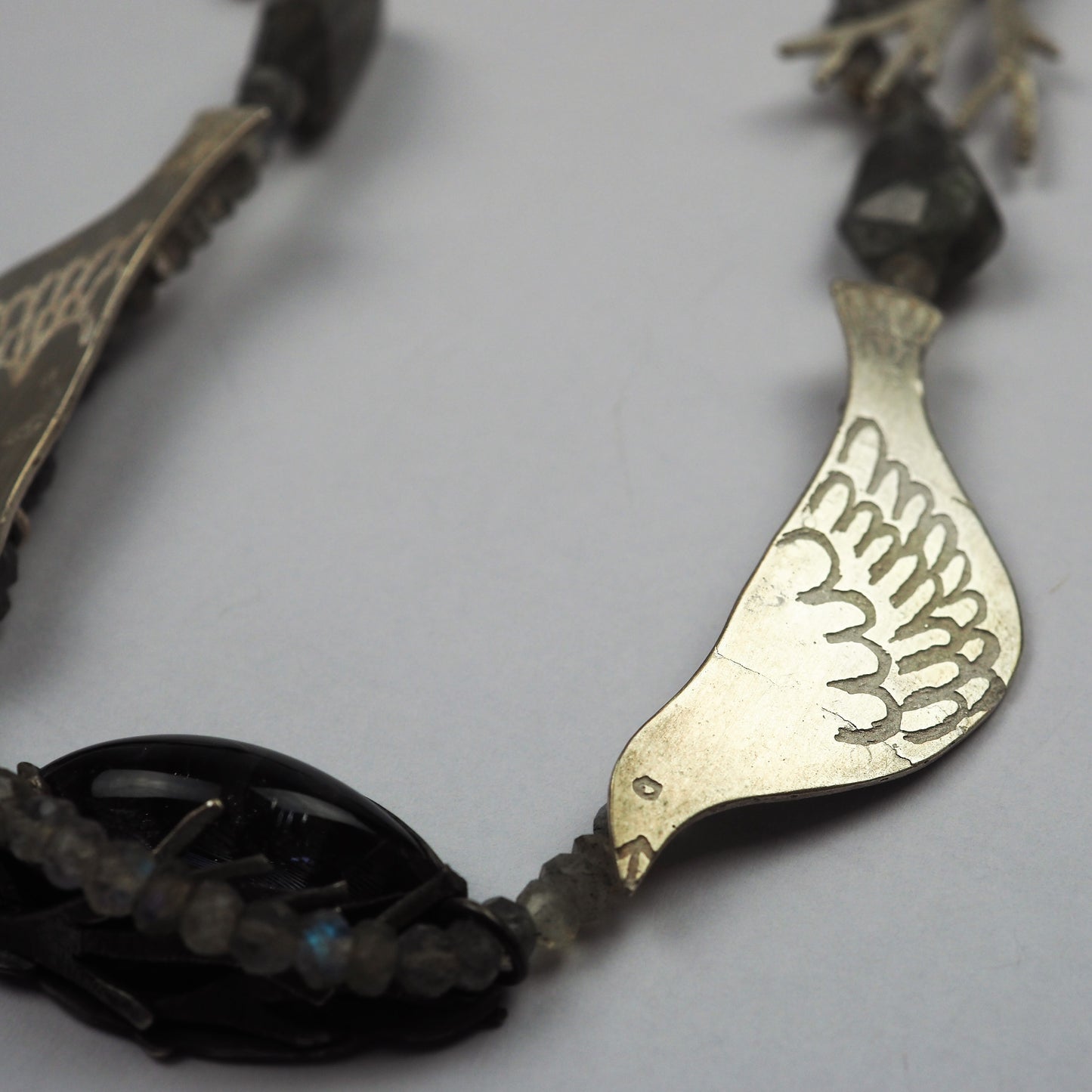 Ilett, Rebecca - Necklace With Silver Birds