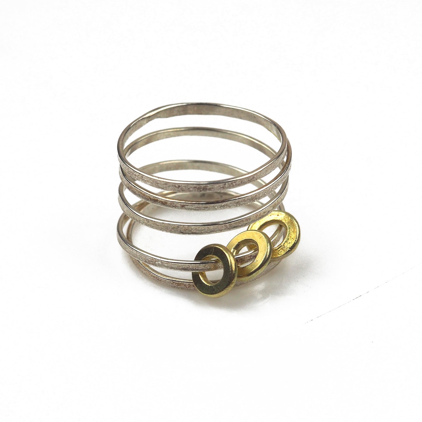 Latham and Neve – Ripple Sprung Ring | Latham & Neve | Primavera Gallery