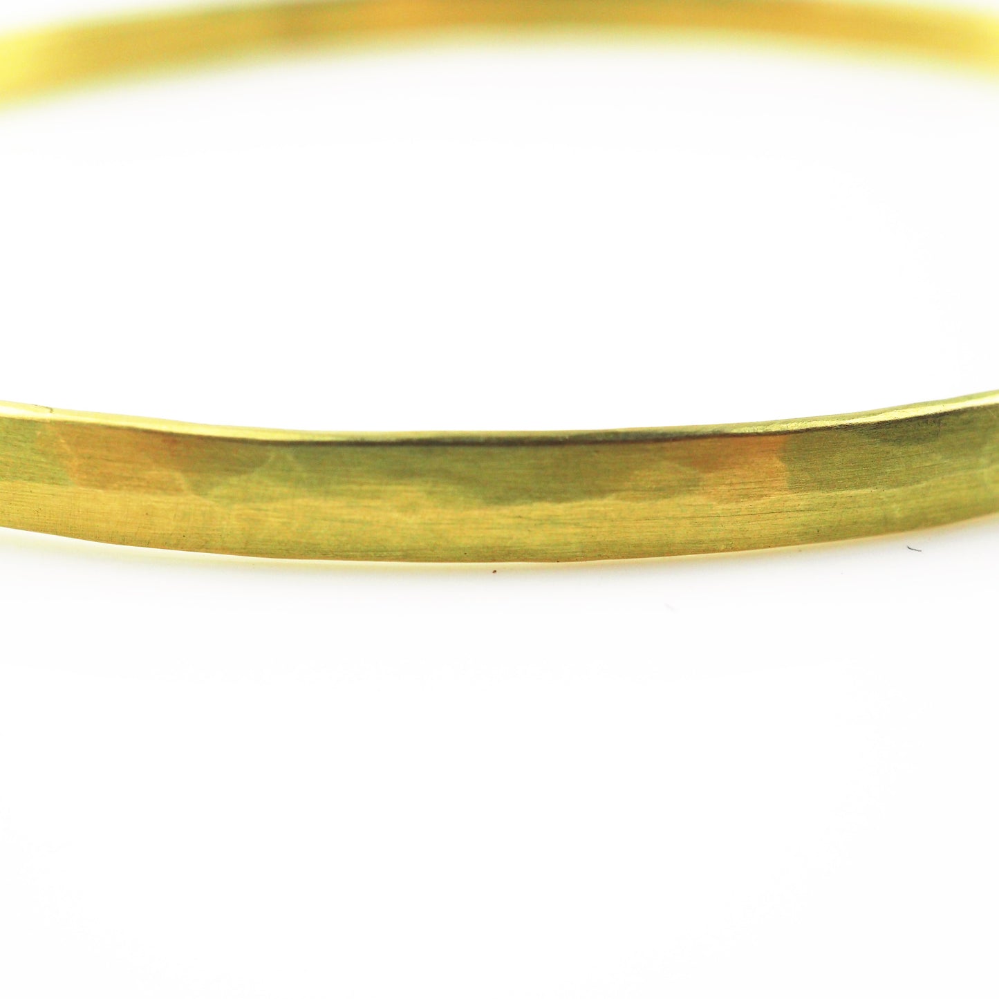 Scott-Moncrieff, Jean – Gold Hammered Bangle | Jean Scott Moncrieff | Primavera Gallery