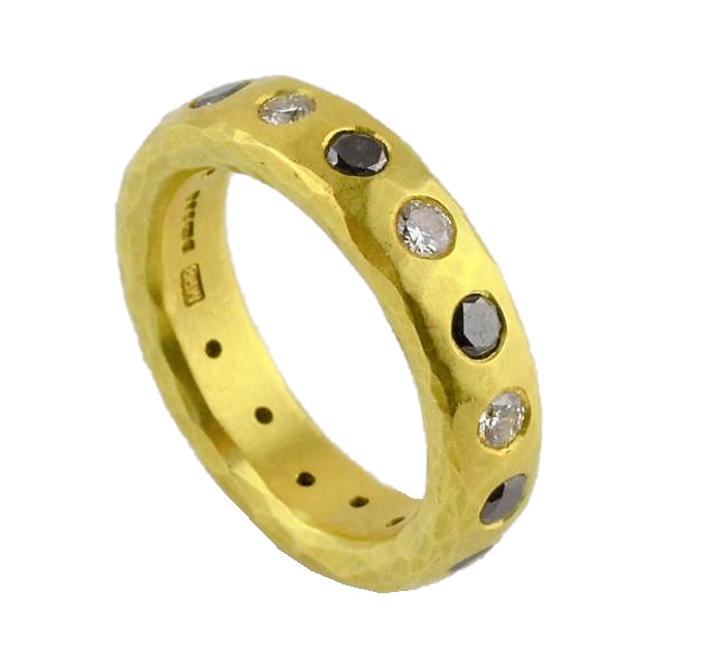 Betts, Malcolm – White and Black Diamond Gold Ring | Malcolm Betts | Primavera Gallery