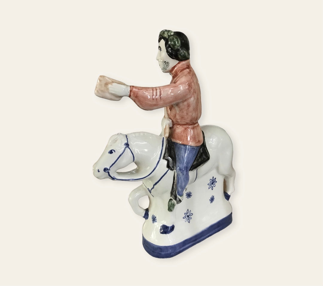 Rye pottery: The Summoner