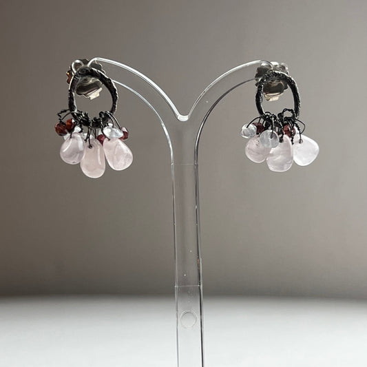 Allsopp, Disa - Quartz & garnet silver earrings