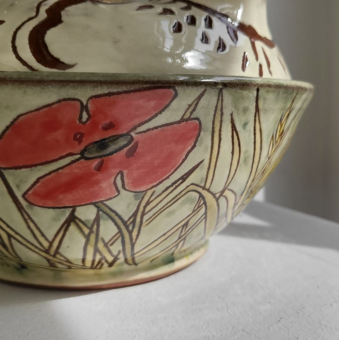 Hale, Jennie – Bird Lidded Bowls