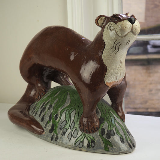 Hale, Jennie -  Standing Otter Sculpture