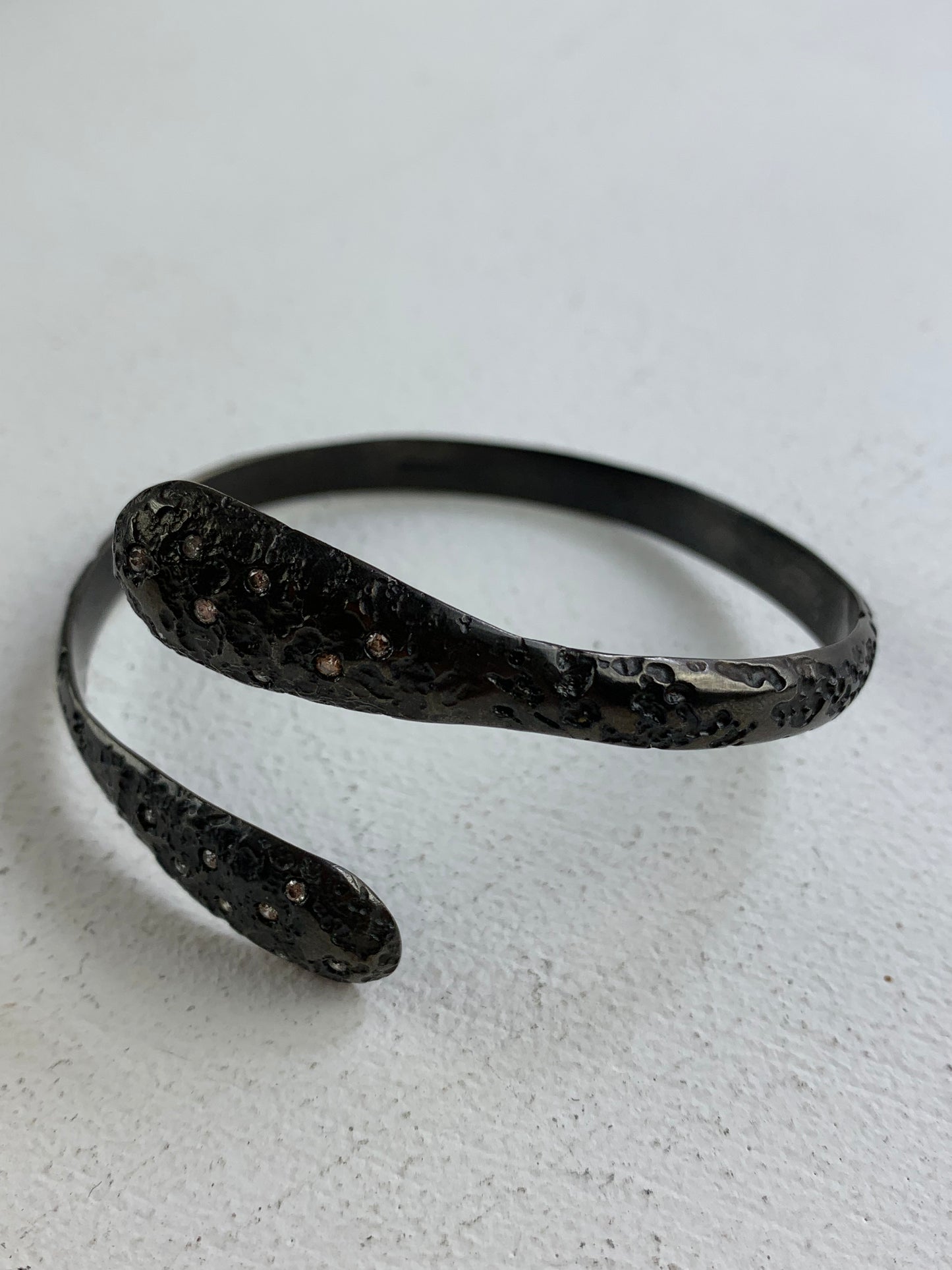 Hines, Susi - Black Rhodium Vermeil Etched Silver Bangle with Diamonds