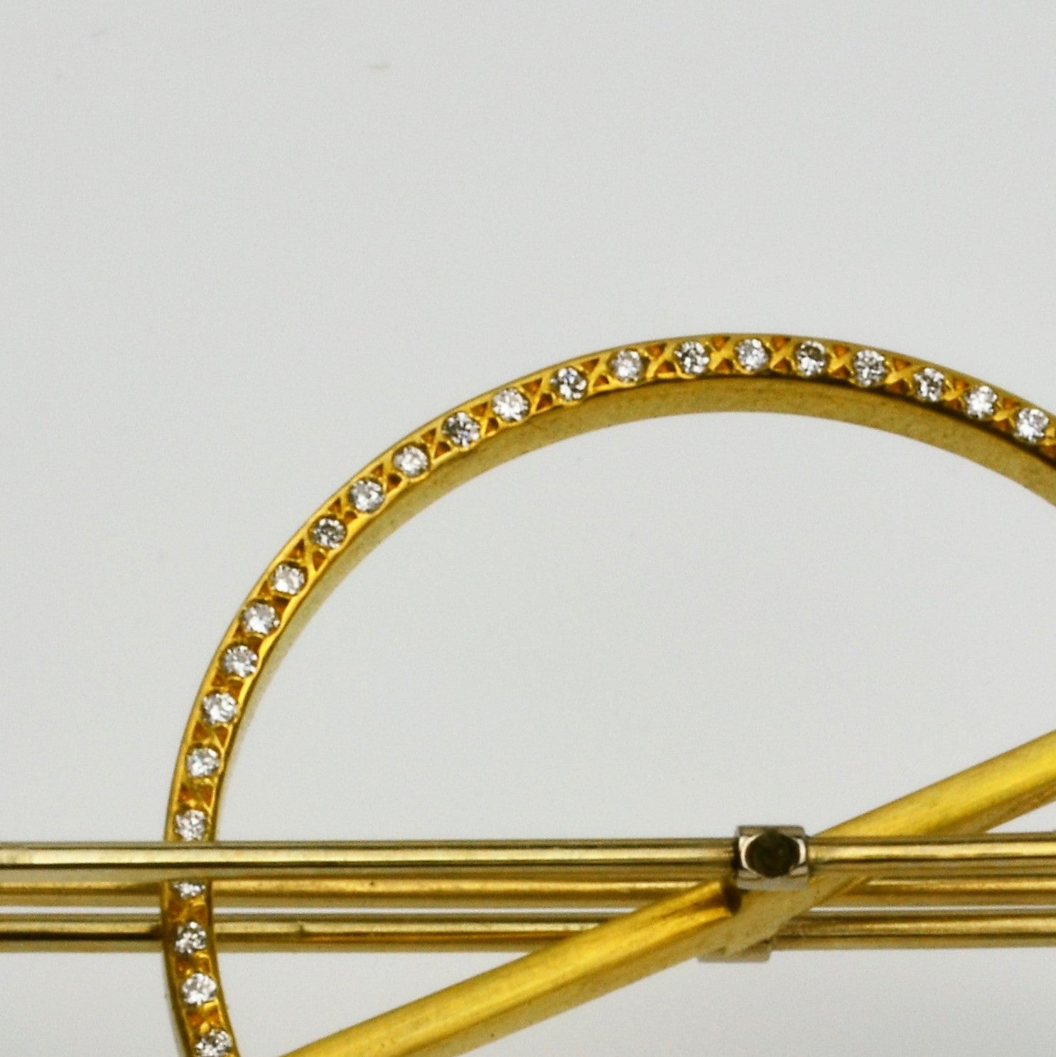 Ruberg, Kamilla – Gold Diamond Kinetic Brooch | Kamilla Ruberg | Primavera Gallery