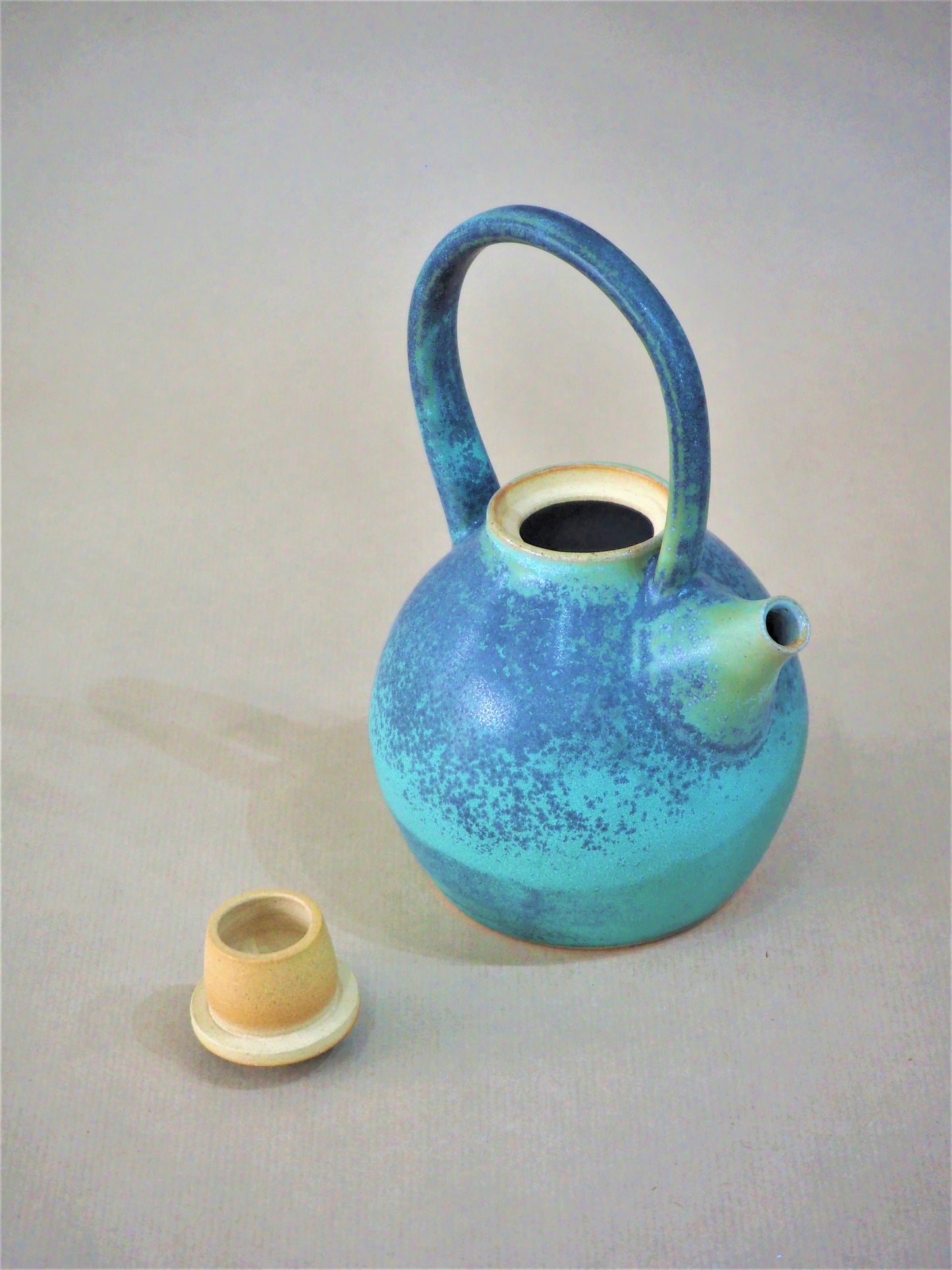 Chakravarti, Leela - Teapot with Marine Green Glaze