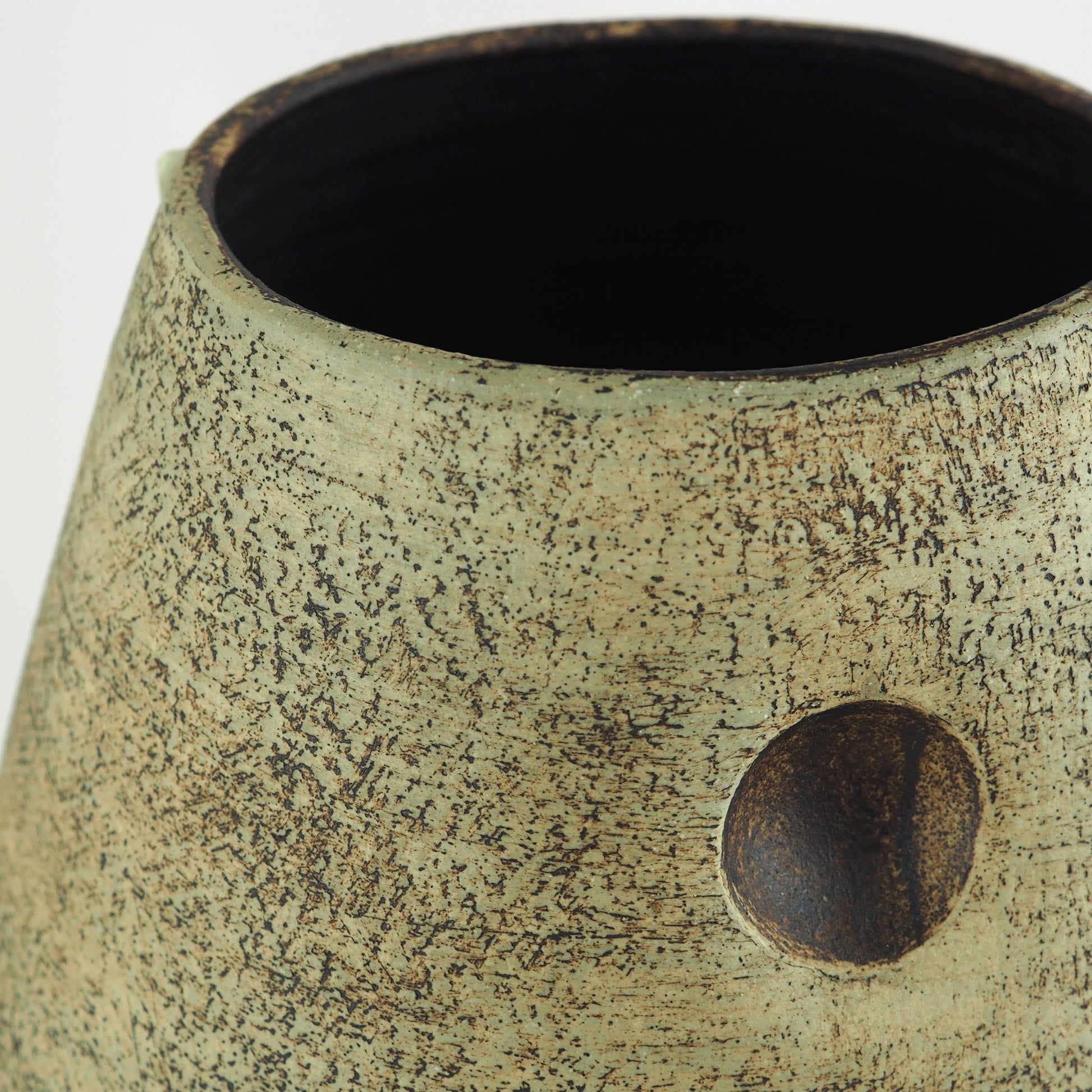 Capener, Richard – Medium Stoneware Vessel | Richard Capener | Primavera Gallery