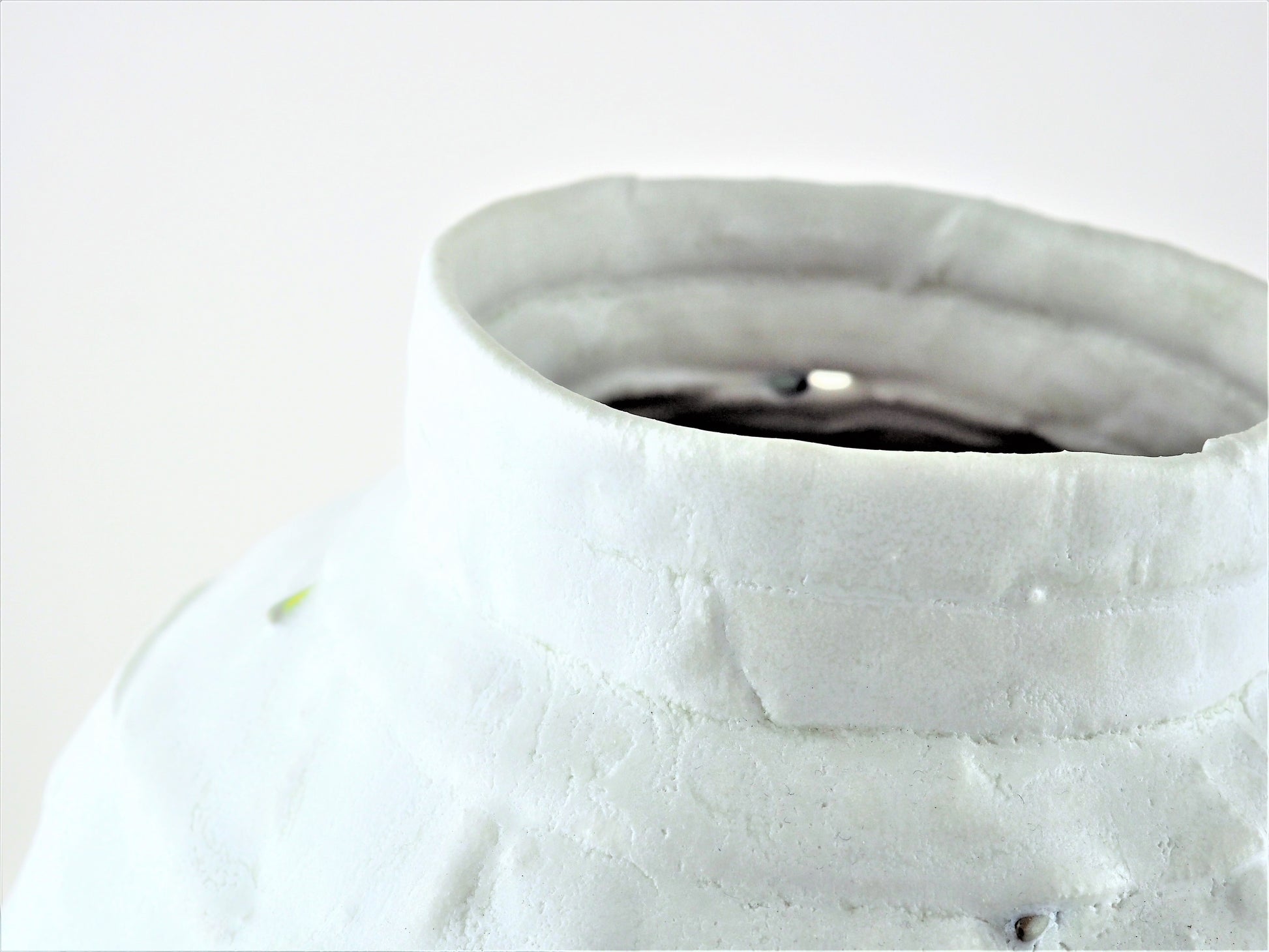 Hearn, Kathryn – Fenland Moon Jar | Kathryn Hearn | Primavera Gallery