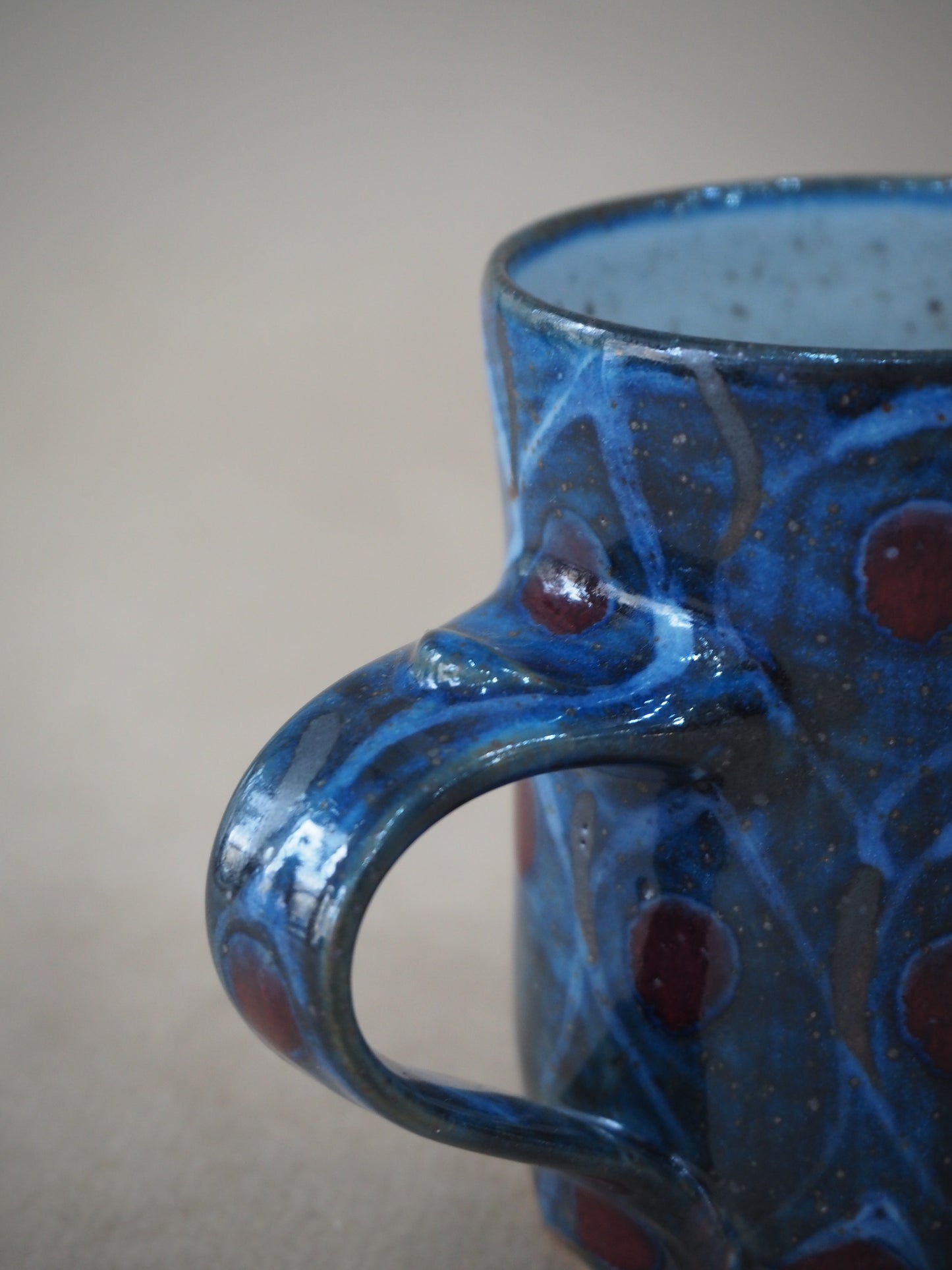 Goldsmith, Robert – Small Red, Blue & Silver Peacock Mug