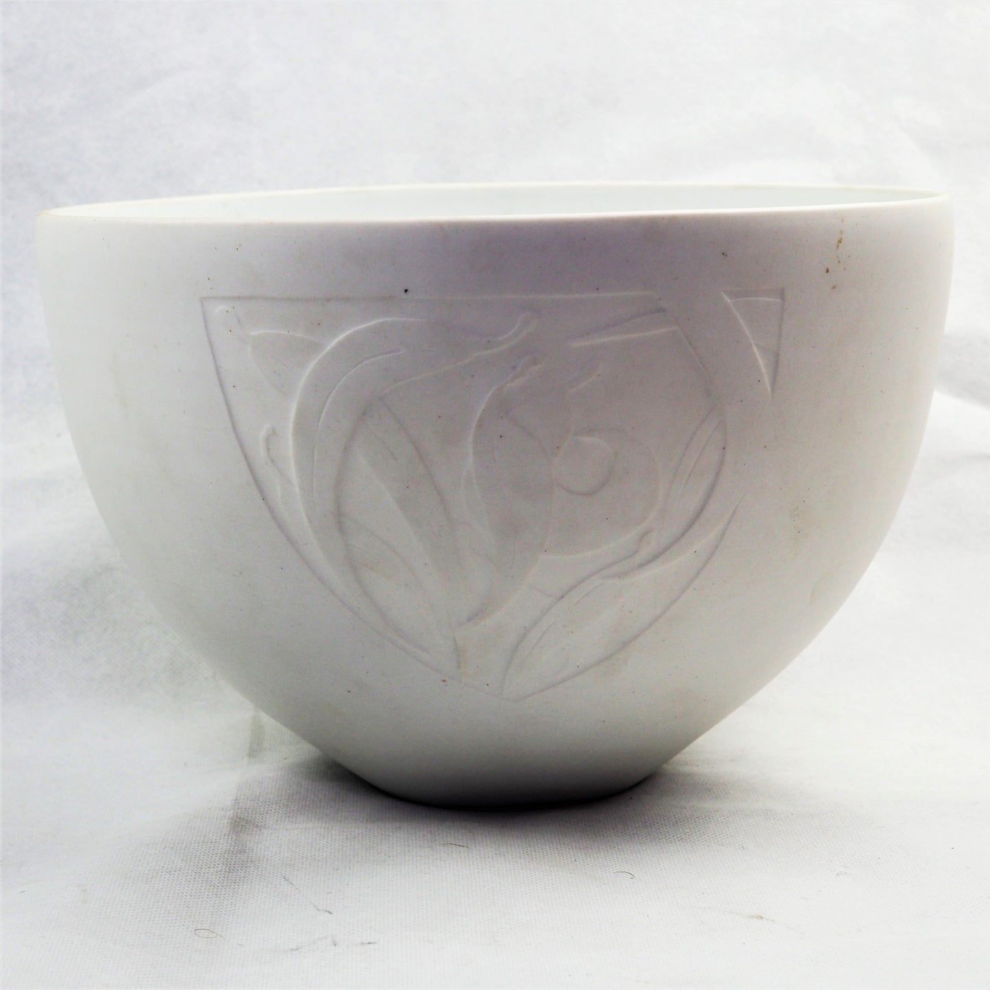 Les Blakebrough – Large Porcelain Bowl | Les Blakebrough | Primavera Gallery