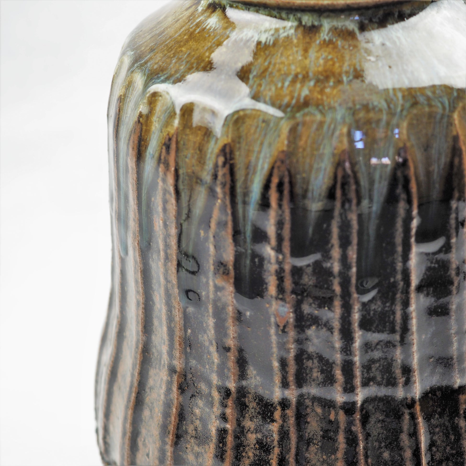 Dodd, Mike - Earthenware Vessel | Mike Dodd | Primavera Gallery