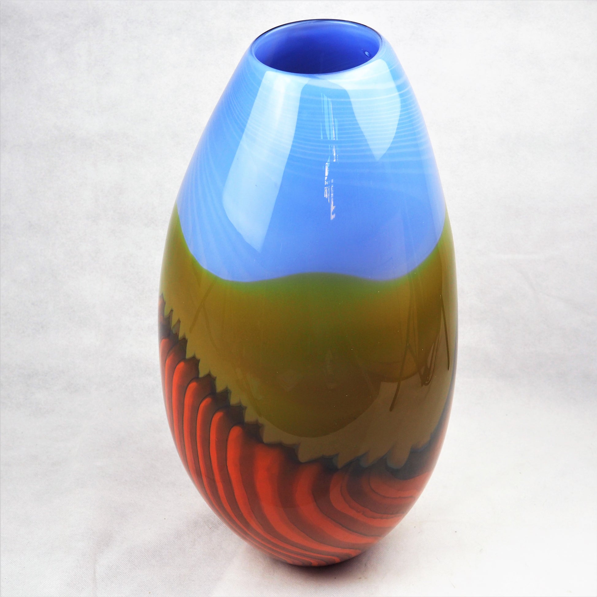 Layton, Peter – Tall Vessel | Peter Layton | Primavera Gallery