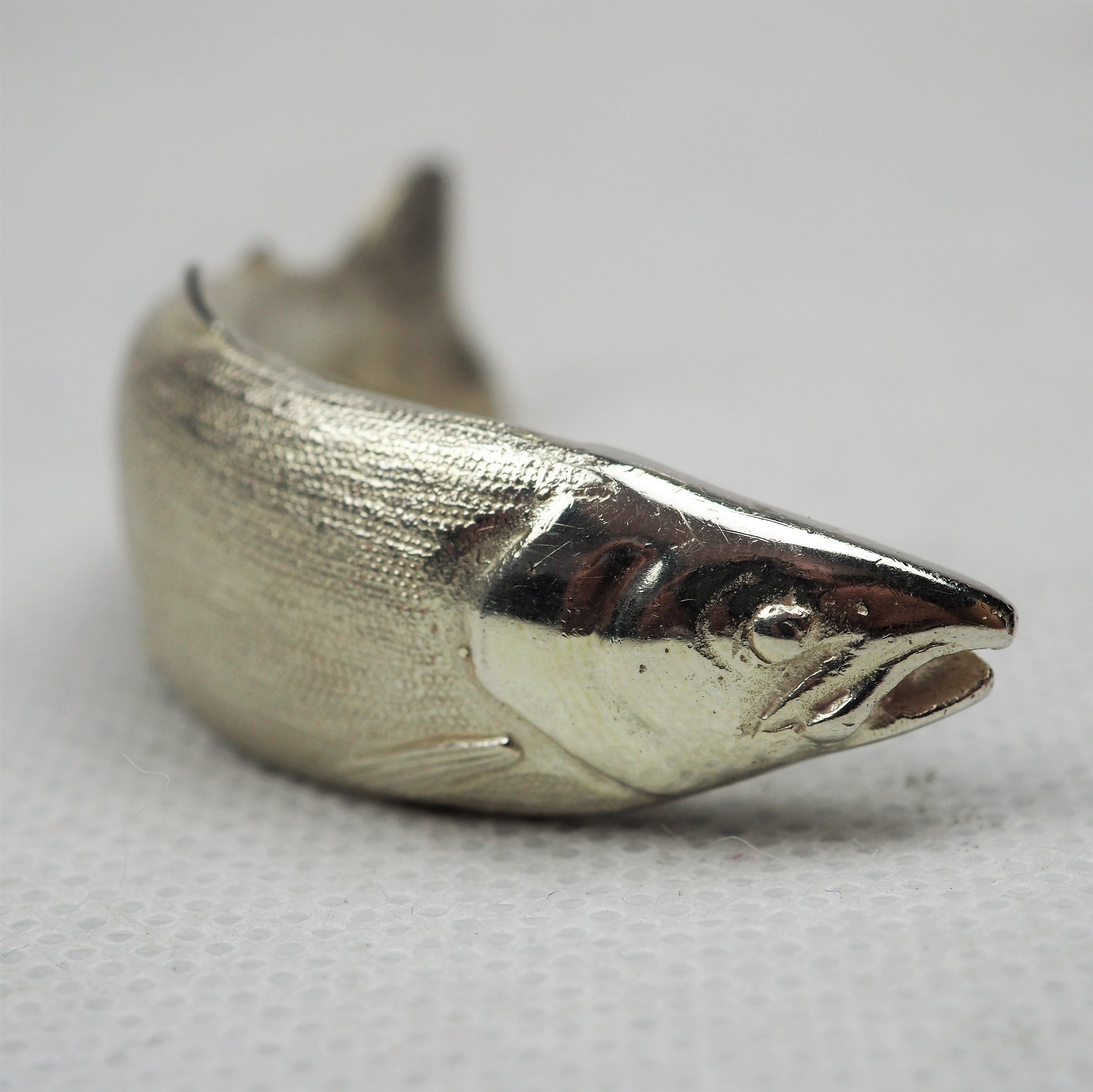 Jones, Sarah - Silver Fish | Sarah Jones | Primavera Gallery