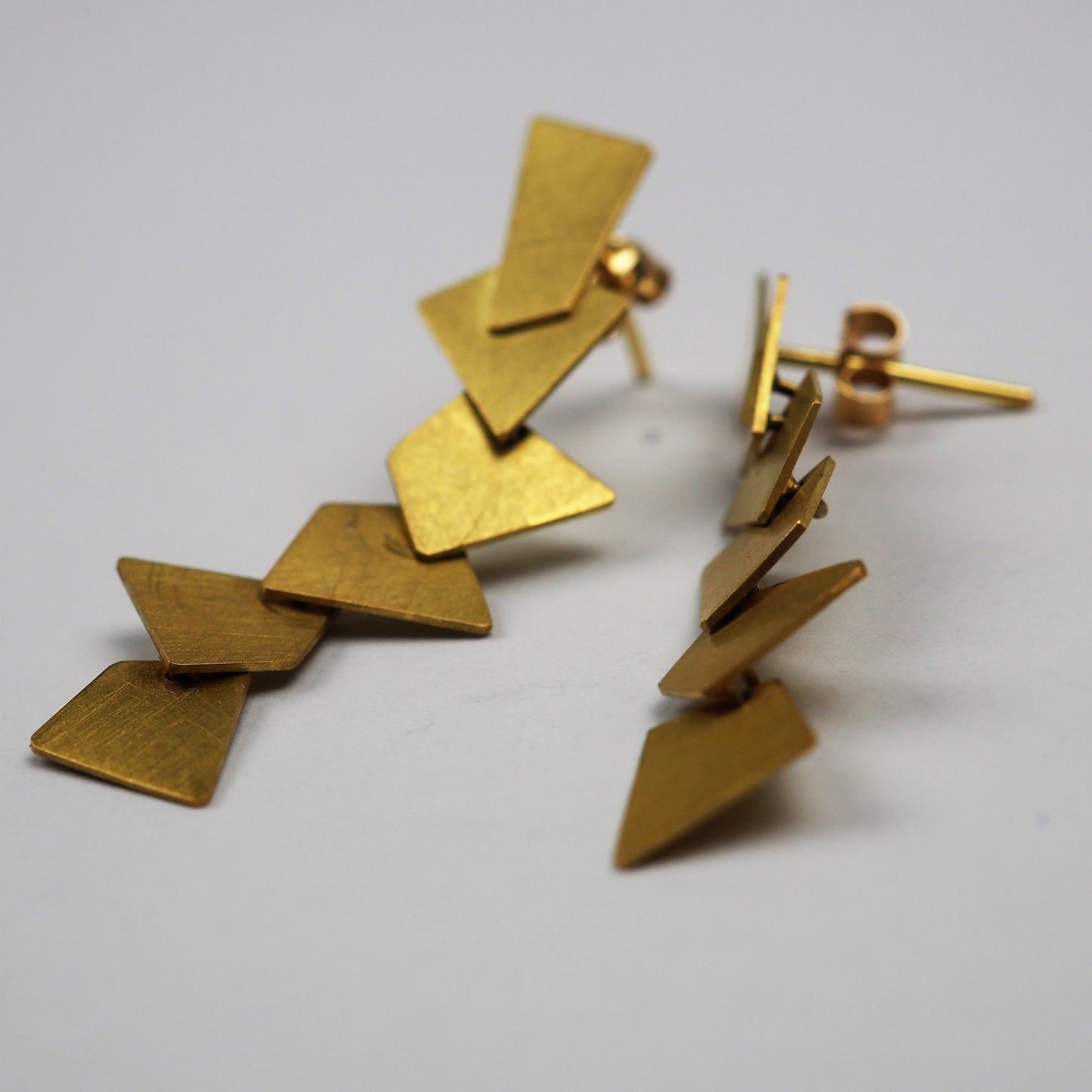 Krinos, Daphne – Gold Dangling Stud Earrings