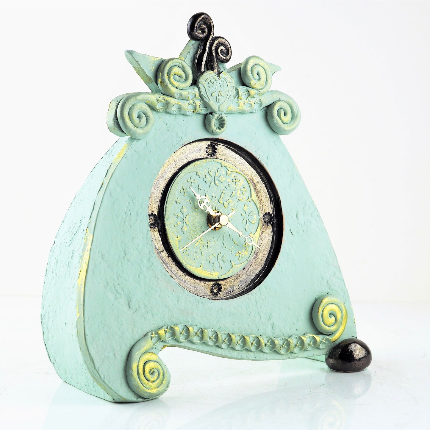 Gwynne, Amanda – Pale Blue Clock | Amanda Gwynne | Primavera Gallery