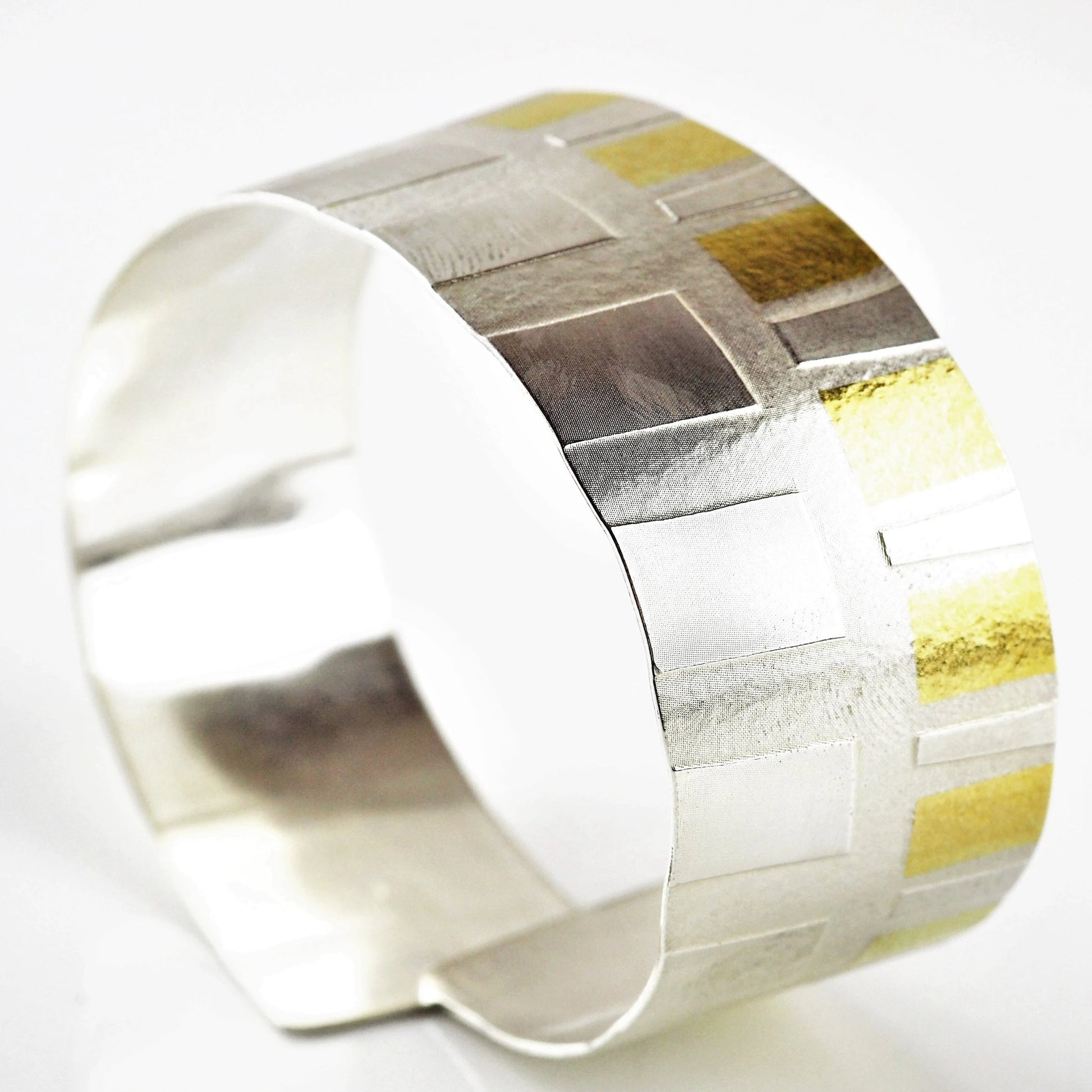 Briggs, Jessica – 'Ancient' Bangle | Jessica Briggs | Primavera Gallery