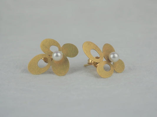 Krinos, Daphne – Gold and Pearl Studs
