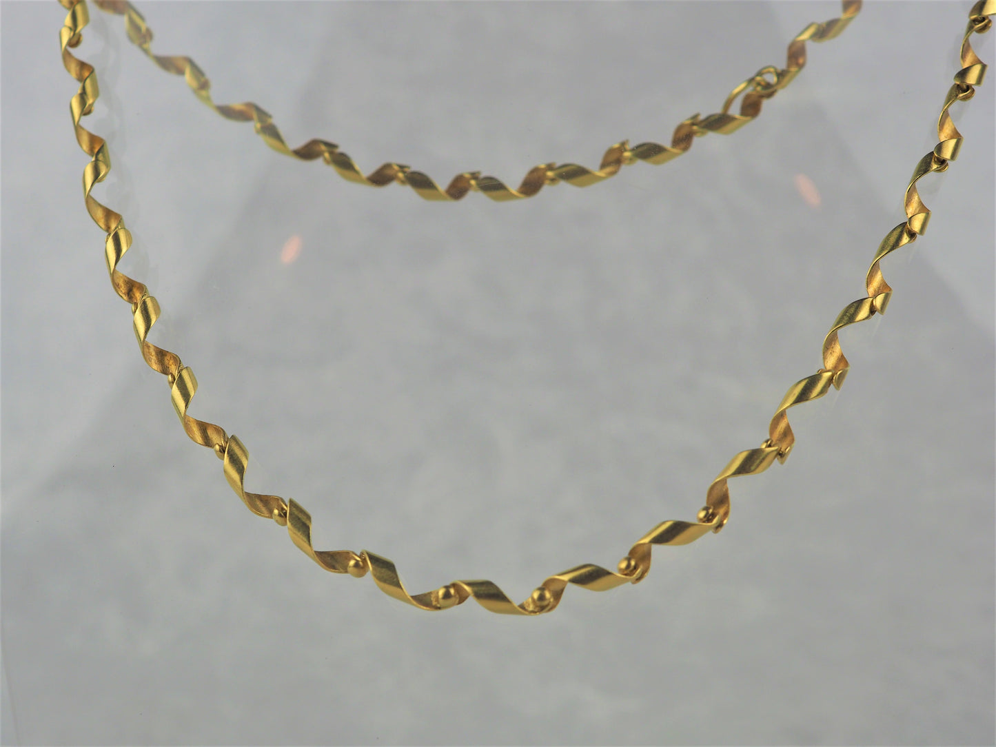 Klosowski, Kai - 18ct Gold Necklace
