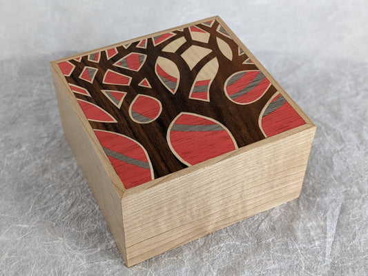 Chiam, Theresa - Handcrafted Marquetry Box