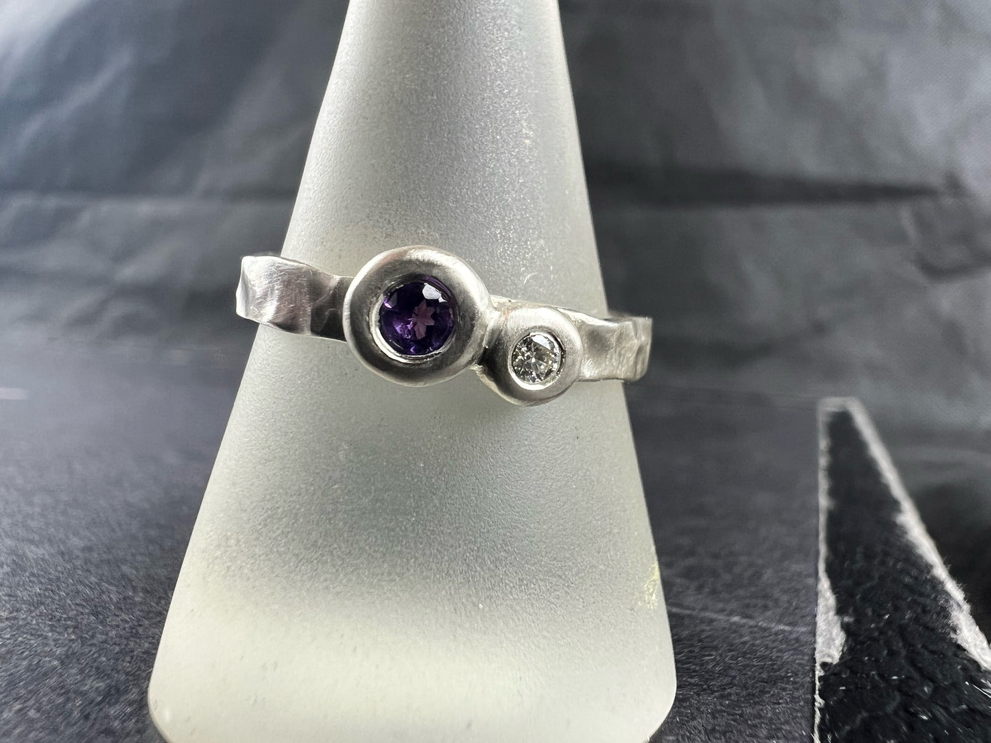 Kelly-Hopkins, Deborah – Silver Ring with Amethyst and Diamond