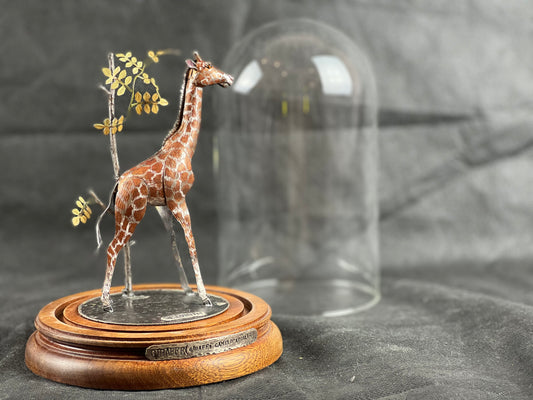 Mather, Carol – Giraffe in glass dome